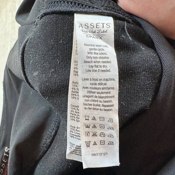 Spanx Red Hot Label By Spanx Gray Leggings Shapping Compression Pants Small - Picture 13 of 13